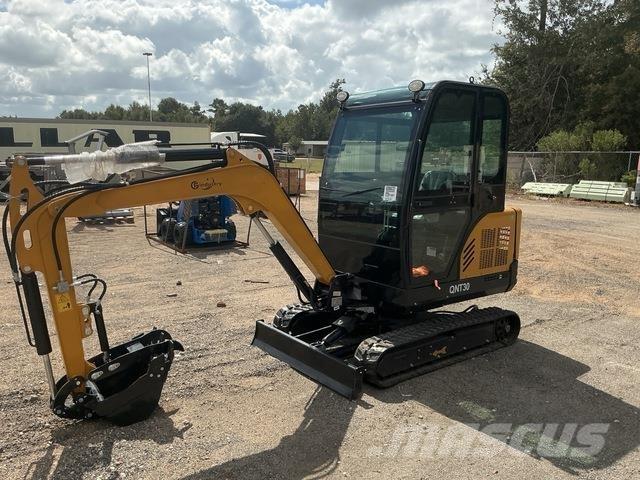CFG QNT30 Excavadoras de cadenas
