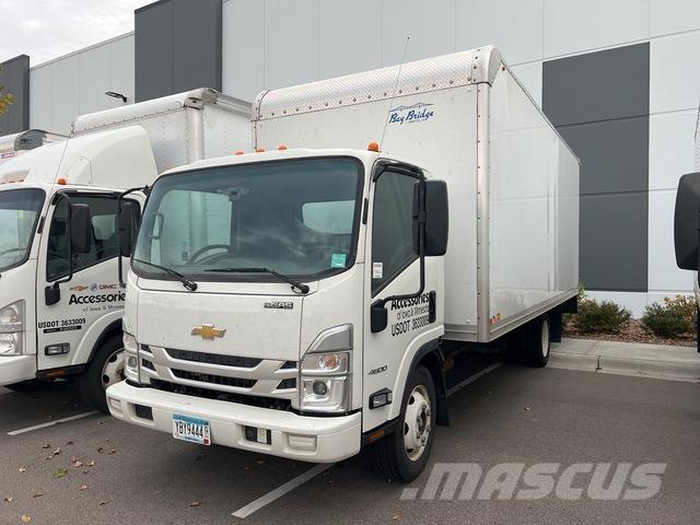 Chevrolet 4500 Camiones caja cerrada