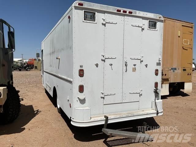 Chevrolet P30 Furgonetas de caja cerrada