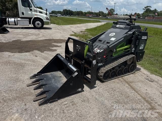 Cougar CG827 Minicargadoras