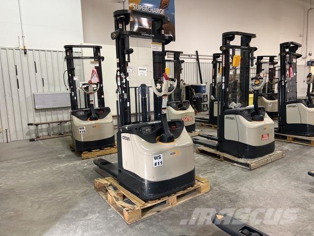 Crown ES 4000 Apiladores eléctricos autopropulsados