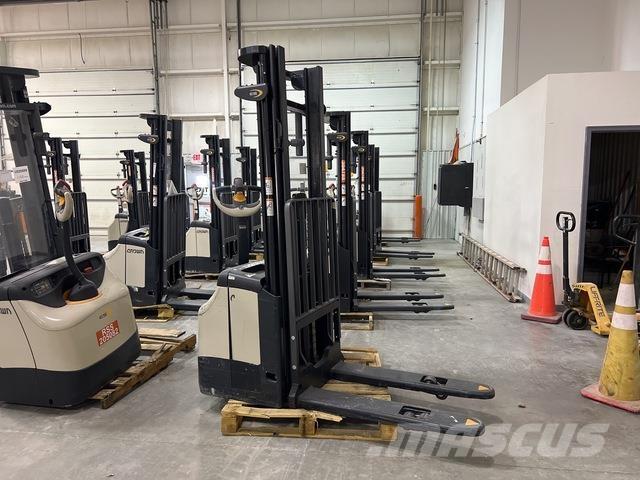 Crown ES 4000 Apiladores eléctricos autopropulsados