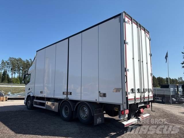 DAF XF 530 FAN Camiones caja cerrada