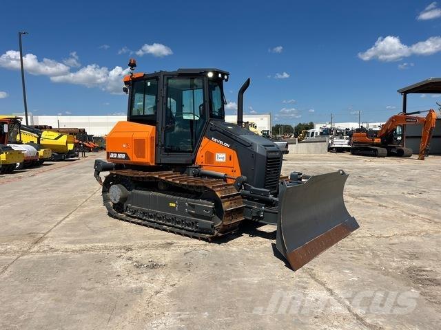 Develon DD100 Buldozer sobre oruga