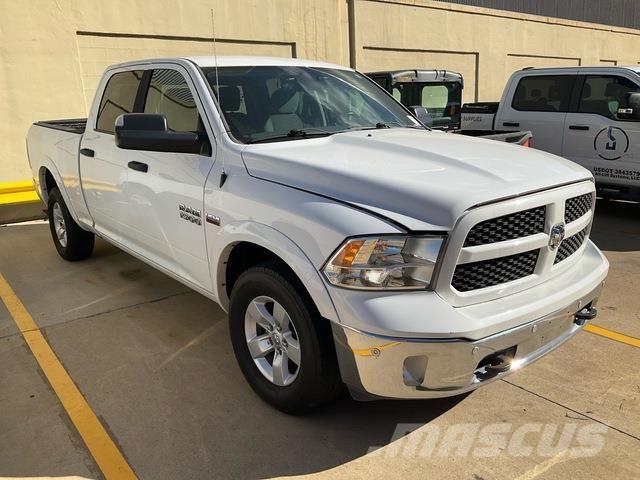Dodge Ram 1500 Furgonetas caja abierta