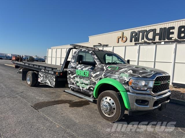 Dodge Ram 5500 Camiones portacubetas