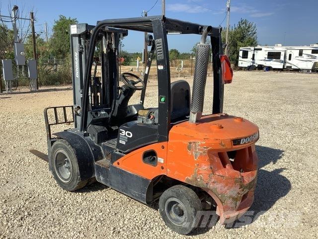 Doosan D30S-7 Otras carretillas elevadoras