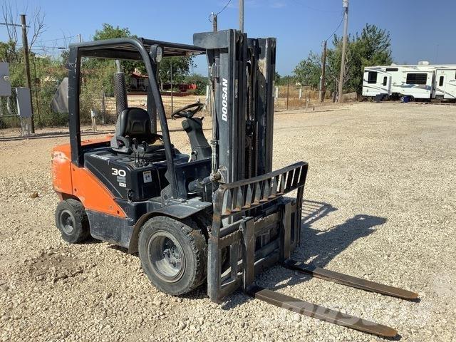 Doosan D30S-7 Otras carretillas elevadoras
