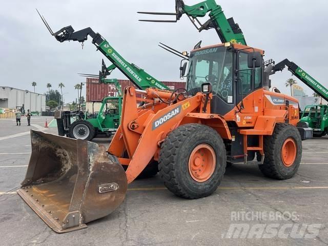 Doosan DL220-5 Cargadoras sobre ruedas