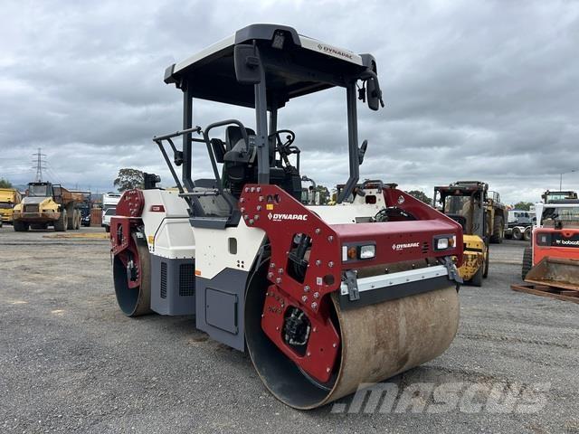 Dynapac CC2200 Rodillos de doble tambor