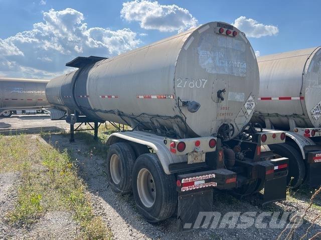 Etnyre  Vehículos de transporte de materiales