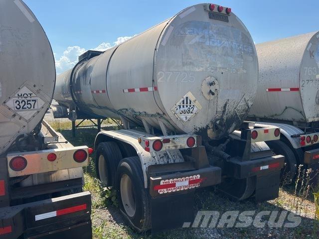Etnyre  Vehículos de transporte de materiales