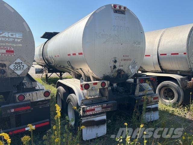 Etnyre  Vehículos de transporte de materiales