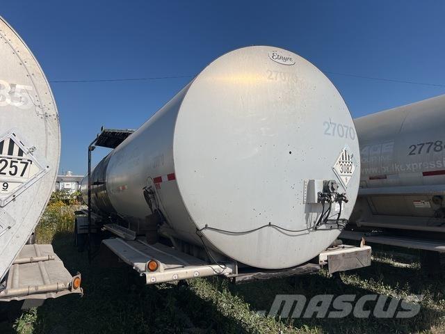 Etnyre  Vehículos de transporte de materiales