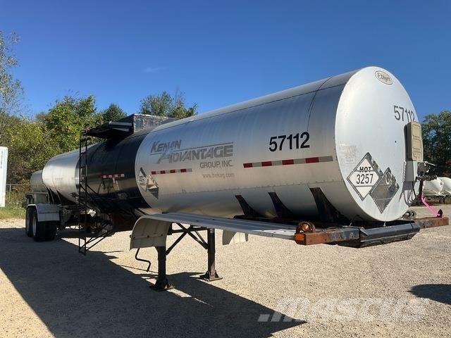 Etnyre  Vehículos de transporte de materiales