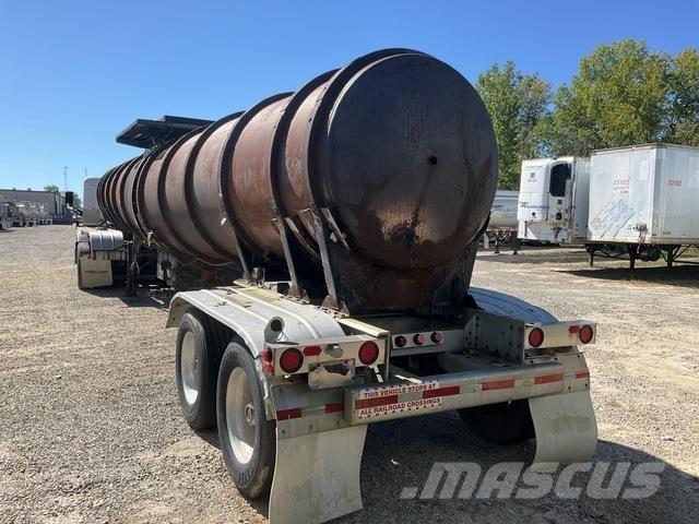 Etnyre  Vehículos de transporte de materiales