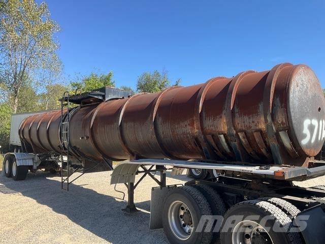Etnyre  Vehículos de transporte de materiales