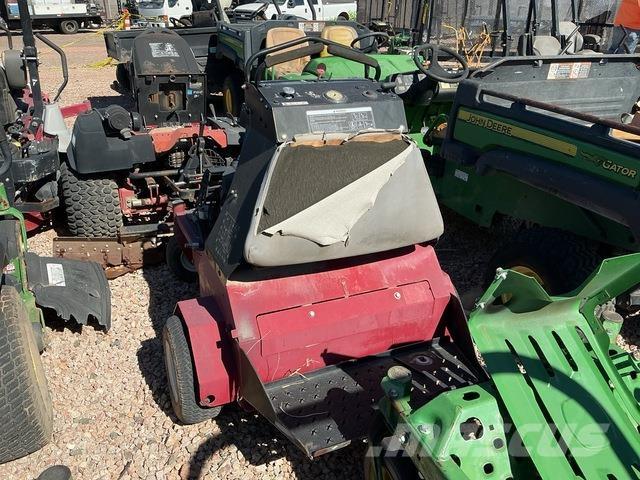 Exmark  Aireadores y escarificadores