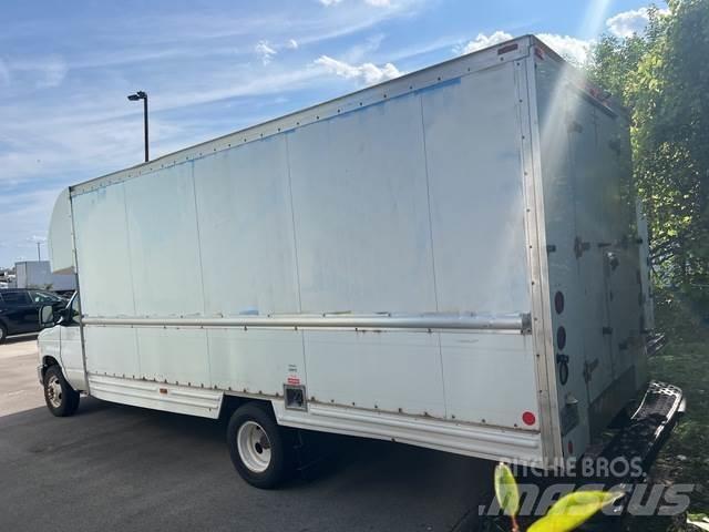 Ford E-350 Furgonetas de caja cerrada