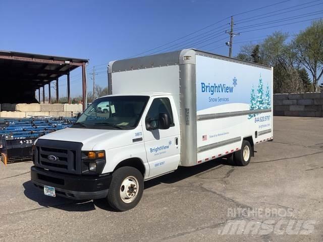 Ford E-350 Camiones caja cerrada