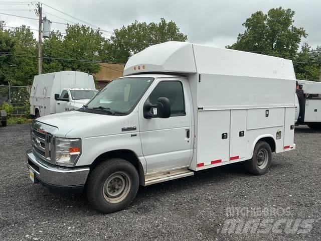Ford E-350 Furgonetas caja abierta
