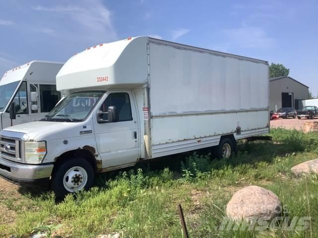 Ford E-350 Furgonetas de caja cerrada