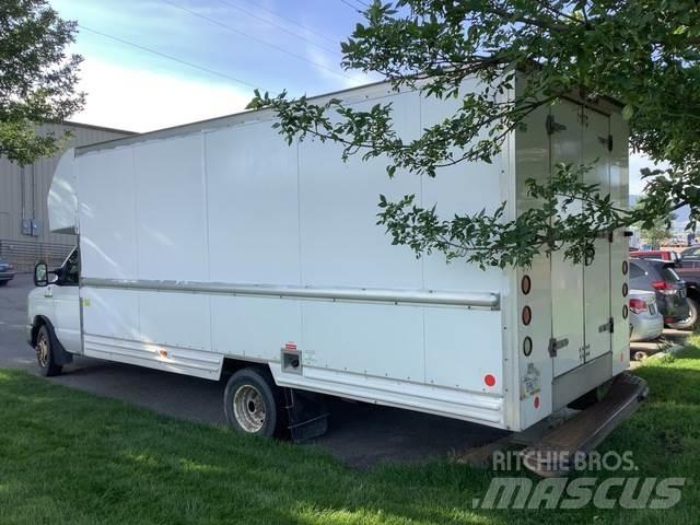 Ford E-350 Furgonetas de caja cerrada