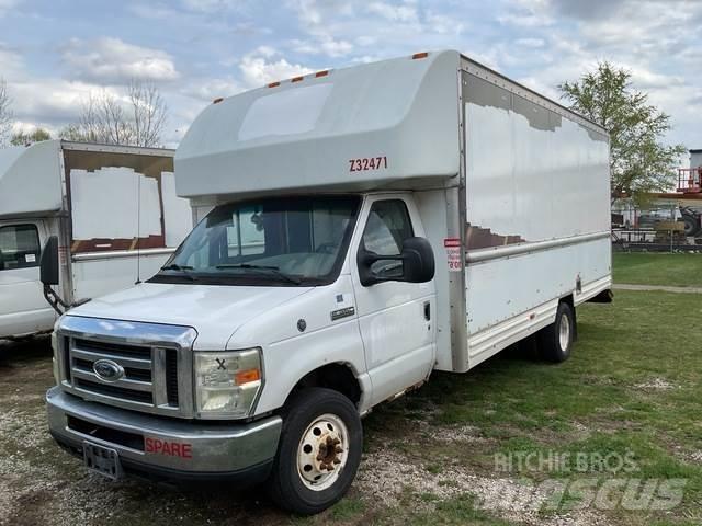 Ford E-350 Camiones caja cerrada