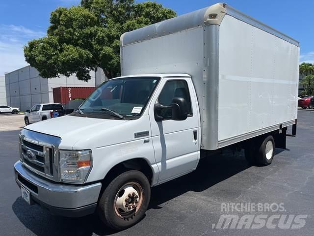 Ford E-350 Camiones caja cerrada