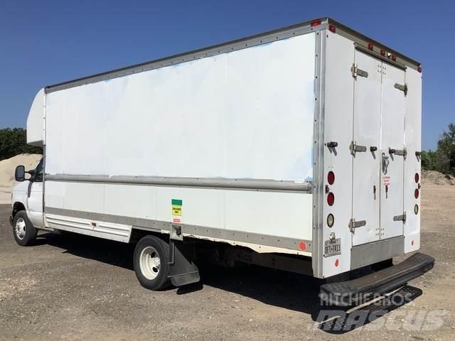 Ford E-350 Furgonetas de caja cerrada