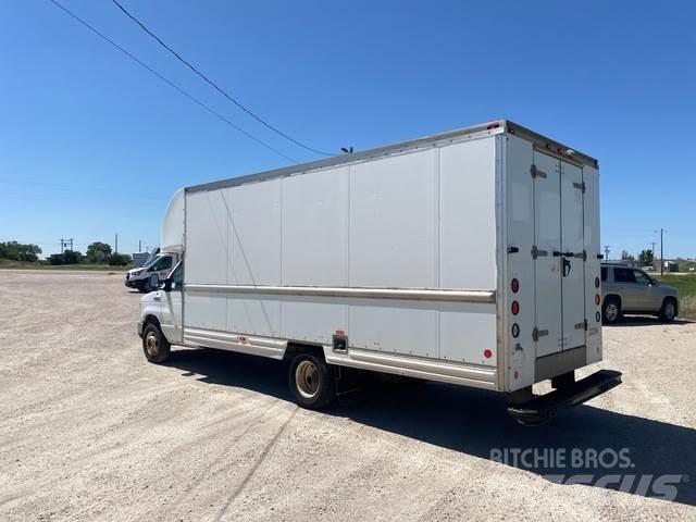Ford E-350 Furgonetas de caja cerrada