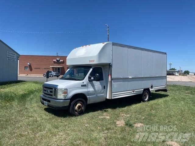 Ford E-350 Furgonetas de caja cerrada