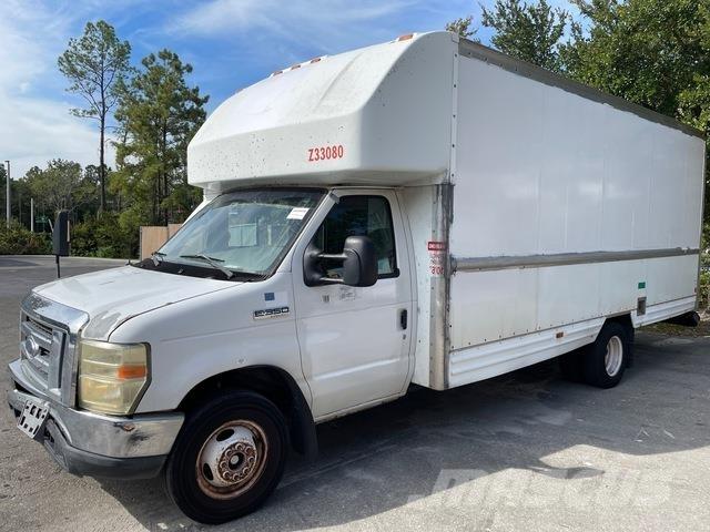 Ford E-350 Camiones caja cerrada
