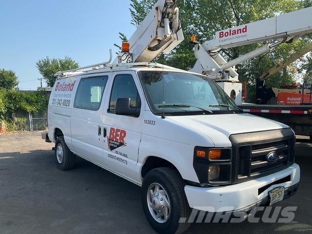 Ford E-350 Plataformas sobre camión