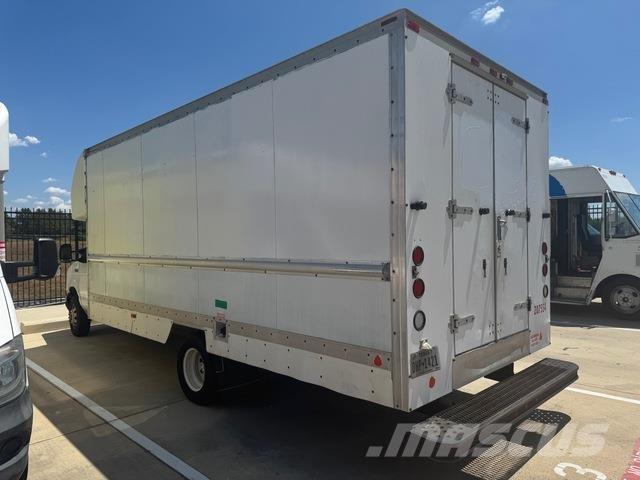 Ford E-350 Furgonetas de caja cerrada