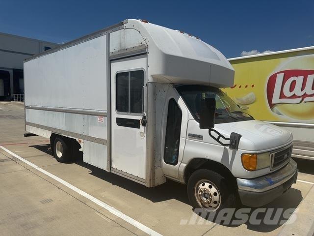 Ford E-350 Furgonetas de caja cerrada