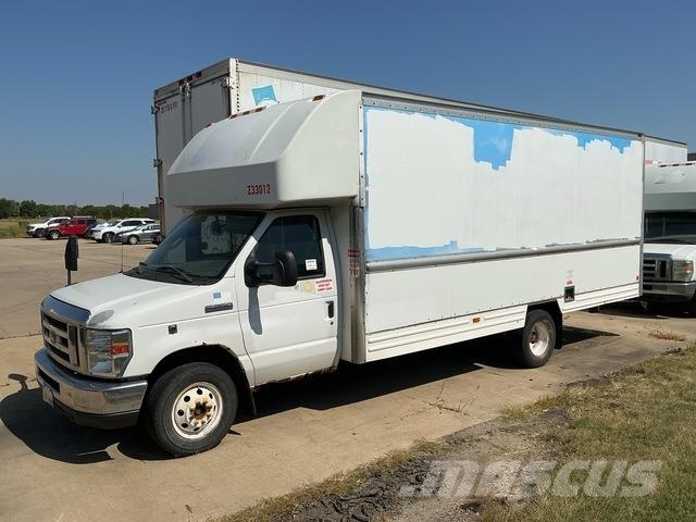 Ford E-350 Camiones caja cerrada