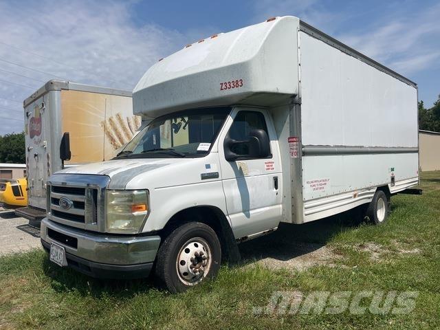 Ford E-350 Furgonetas de caja cerrada