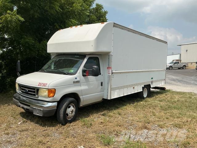 Ford E-350 Furgonetas de caja cerrada
