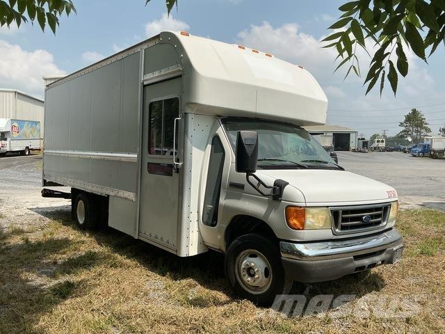Ford E-350 Furgonetas de caja cerrada
