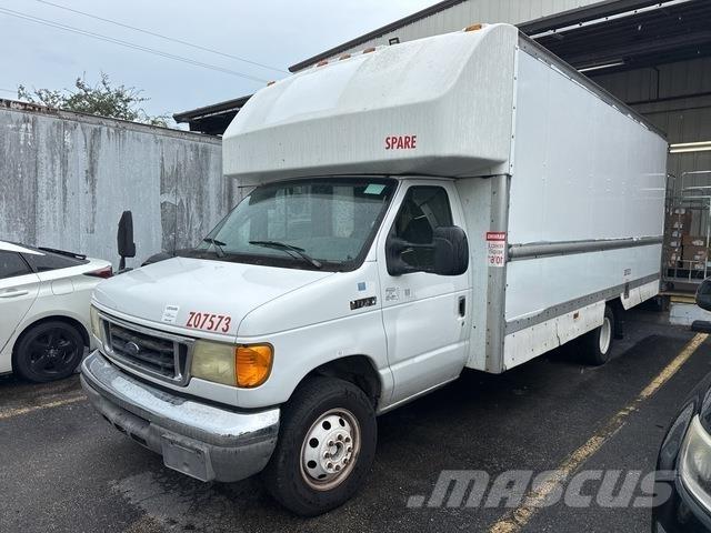 Ford E-350 Furgonetas de caja cerrada