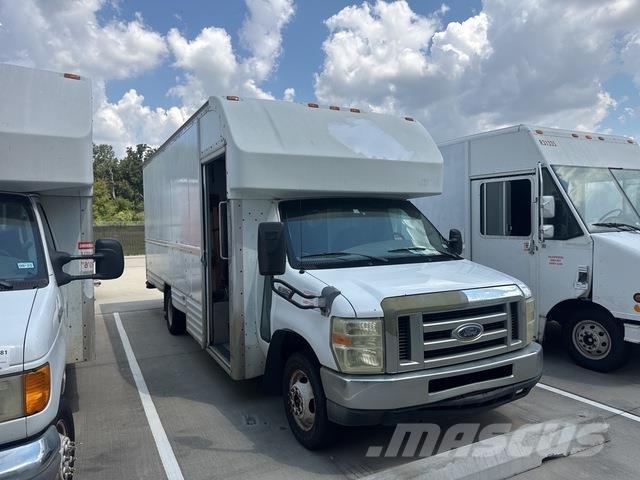 Ford E-350 Furgonetas de caja cerrada