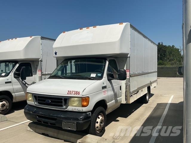 Ford E-350 Furgonetas de caja cerrada
