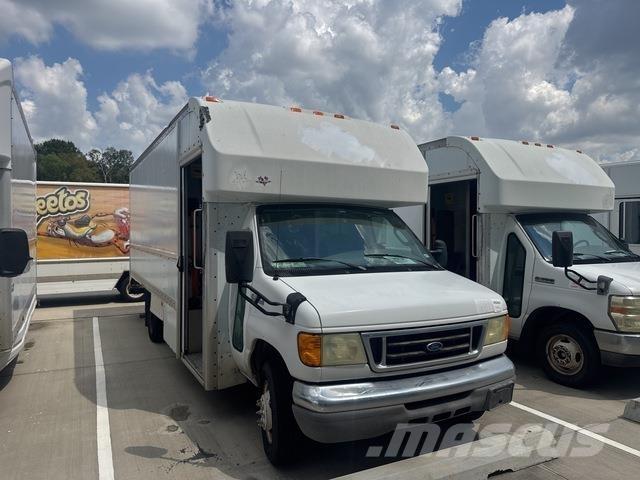 Ford E-350 Furgonetas de caja cerrada