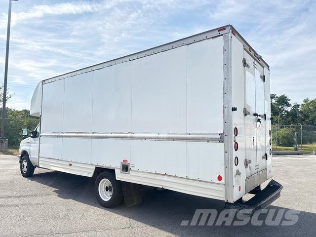Ford E-350 Furgonetas de caja cerrada