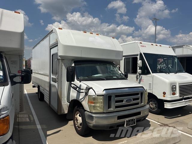 Ford E-350 Furgonetas de caja cerrada