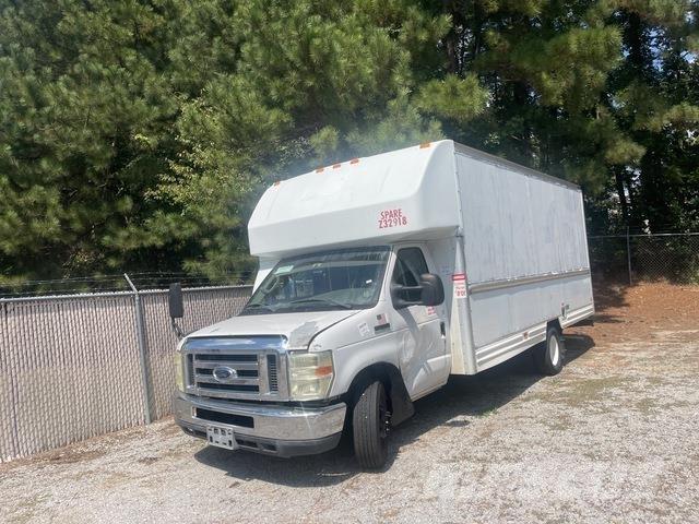 Ford E-350 Furgonetas de caja cerrada