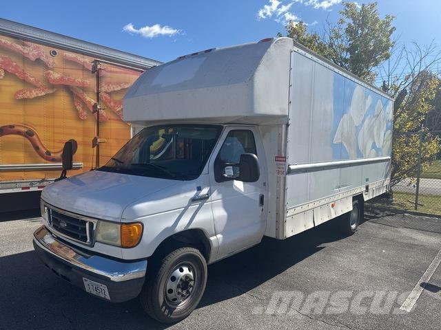 Ford E-350 Furgonetas de caja cerrada