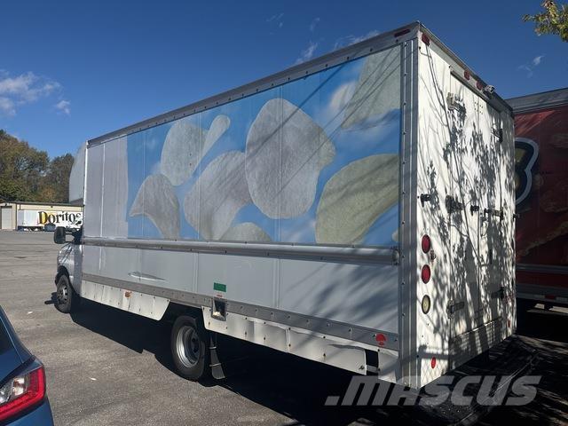 Ford E-350 Furgonetas de caja cerrada