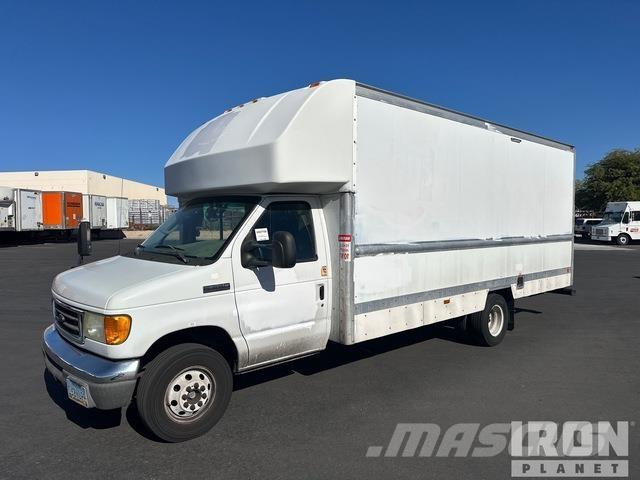 Ford E-350 Furgonetas de caja cerrada